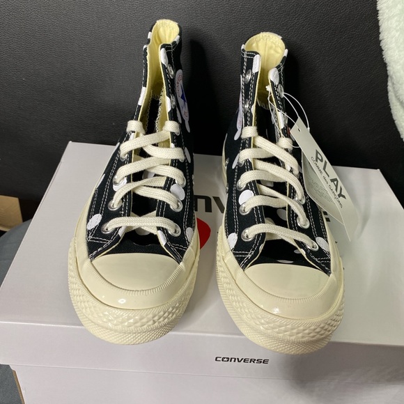 Comme Des Garçons Play Converses - Picture 1 of 4